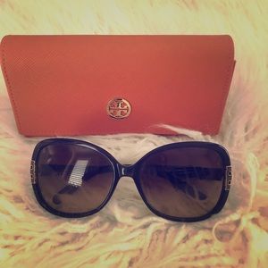 TORY BURCH sunglasses